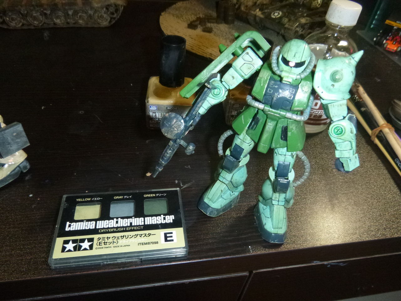 ザク ウェザリング マスターe グリーン おばあちゃんからの贈り物 ４９歳で復活したプラモ魂