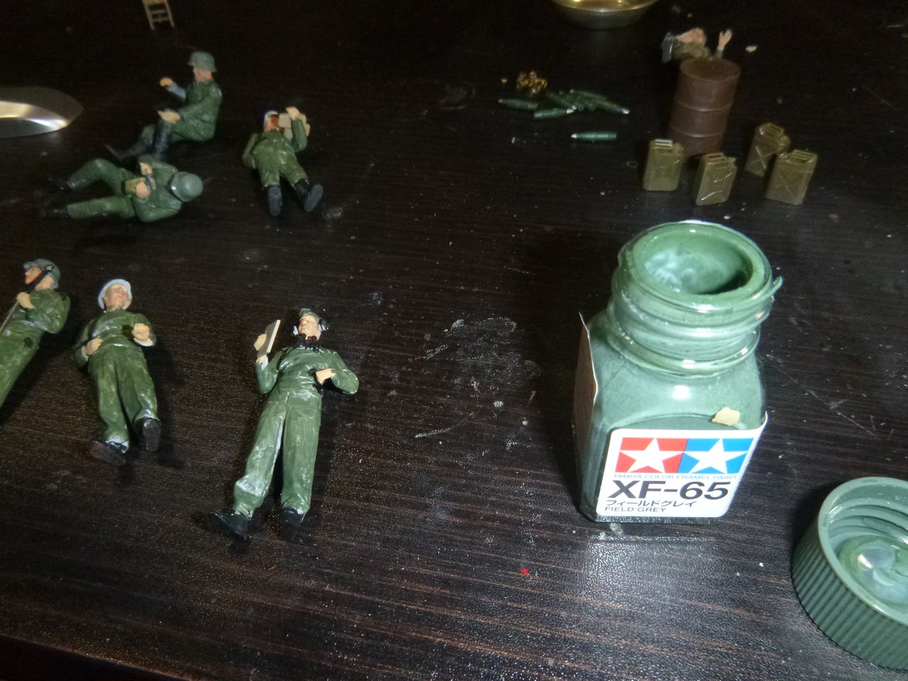 ドイツ 自走榴弾砲 ヴェスペ ドイツ歩兵部隊 イタリア戦線 フィギュア塗装 服 エナメル塗料 おばあちゃんからの贈り物 49歳で復活したプラモ魂 ドイツ 自走榴弾砲 ヴェスペ ドイツ歩兵部隊 イタリア戦線 フィギュア塗装 服 エナメル塗料 おばあちゃんからの贈り物 49歳で復活したプラモ魂