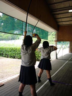教諭が女子高生盗撮 弓道大会で着替え狙う 横浜 学校ニュース 教諭が女子高生盗撮 弓道大会で着替え狙う 横浜 学校ニュース