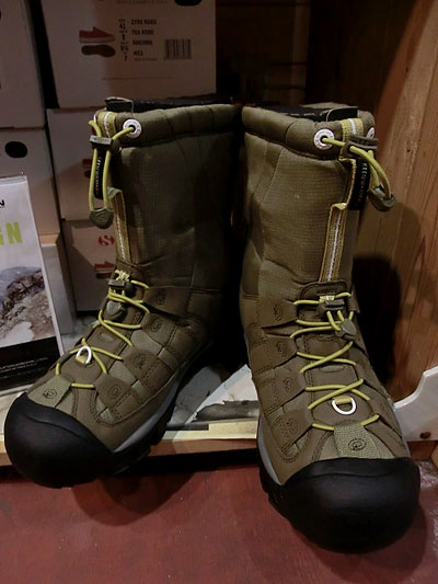 こんな寒い雪の日に キーン KEEN WINTERPORT II ウィンター