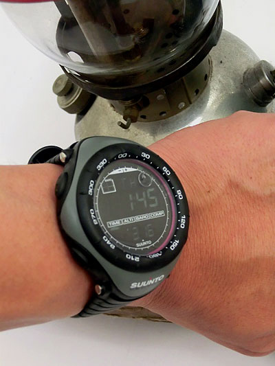 SUUNTO スント 限定国内正規モデル Vector ヴェクター