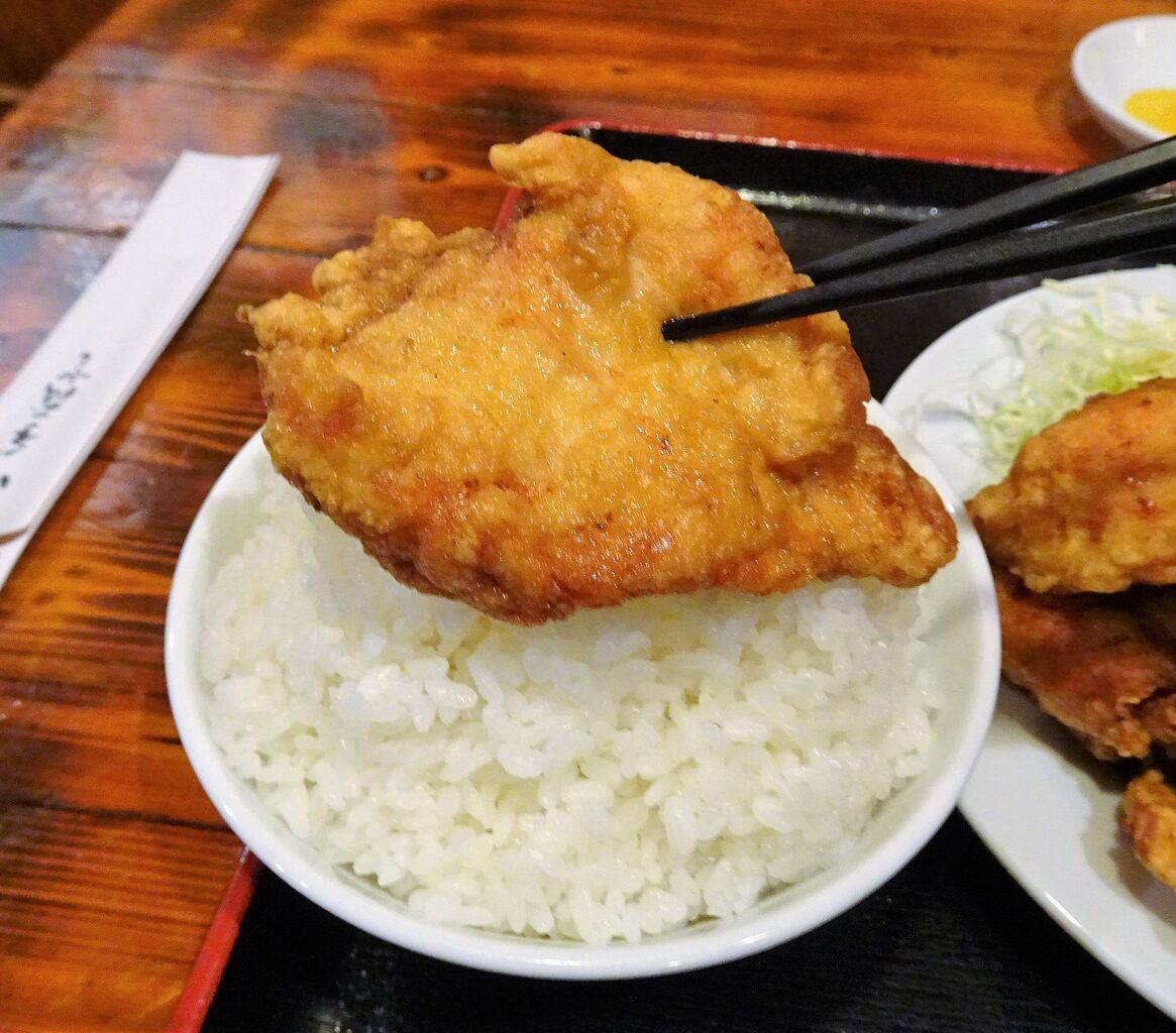 恵比寿の どんく で デカ盛り唐揚げ定食 Gakudaiの週末はデカ盛り 恵比寿の どんく で デカ盛り唐揚げ定食 Gakudaiの週末はデカ盛り