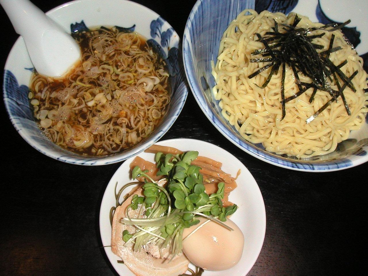 つけ麺(平打ち麺)800円