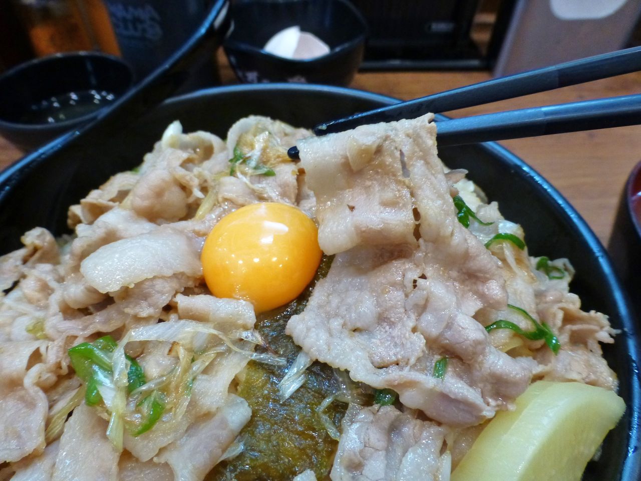 秋葉原の 伝説のすた丼屋 で デカ盛り生姜丼 Gakudaiの週末はデカ盛り