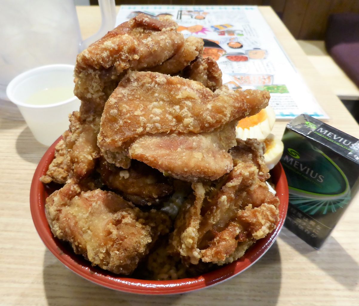 京橋の とり貫 で デカ盛り唐揚げ丼 Gakudaiの週末はデカ盛り