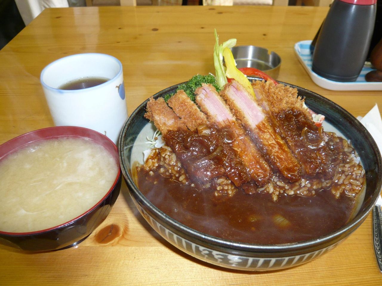 見るからに旨そうな「ウィンブル丼」大盛1,100円!