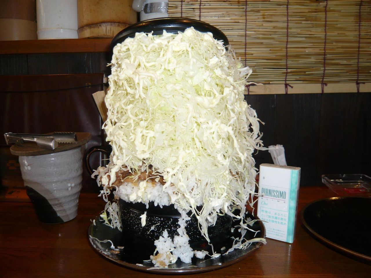 伊勢原の とんかつ麻釉 で デカ盛り鳥唐揚げ定食 Gakudaiの週末はデカ盛り