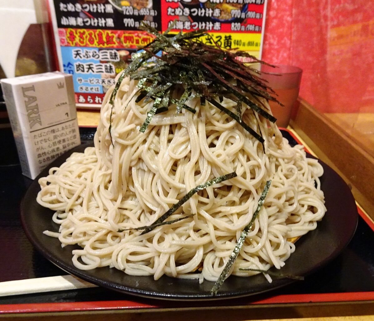 芝公園の ざるそば屋 で デカ盛りざるそば Gakudaiの週末はデカ盛り