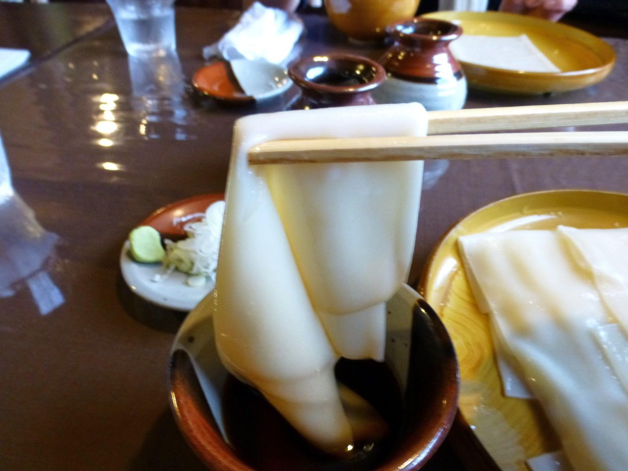 幅広過ぎて、食べるのも一苦労です!