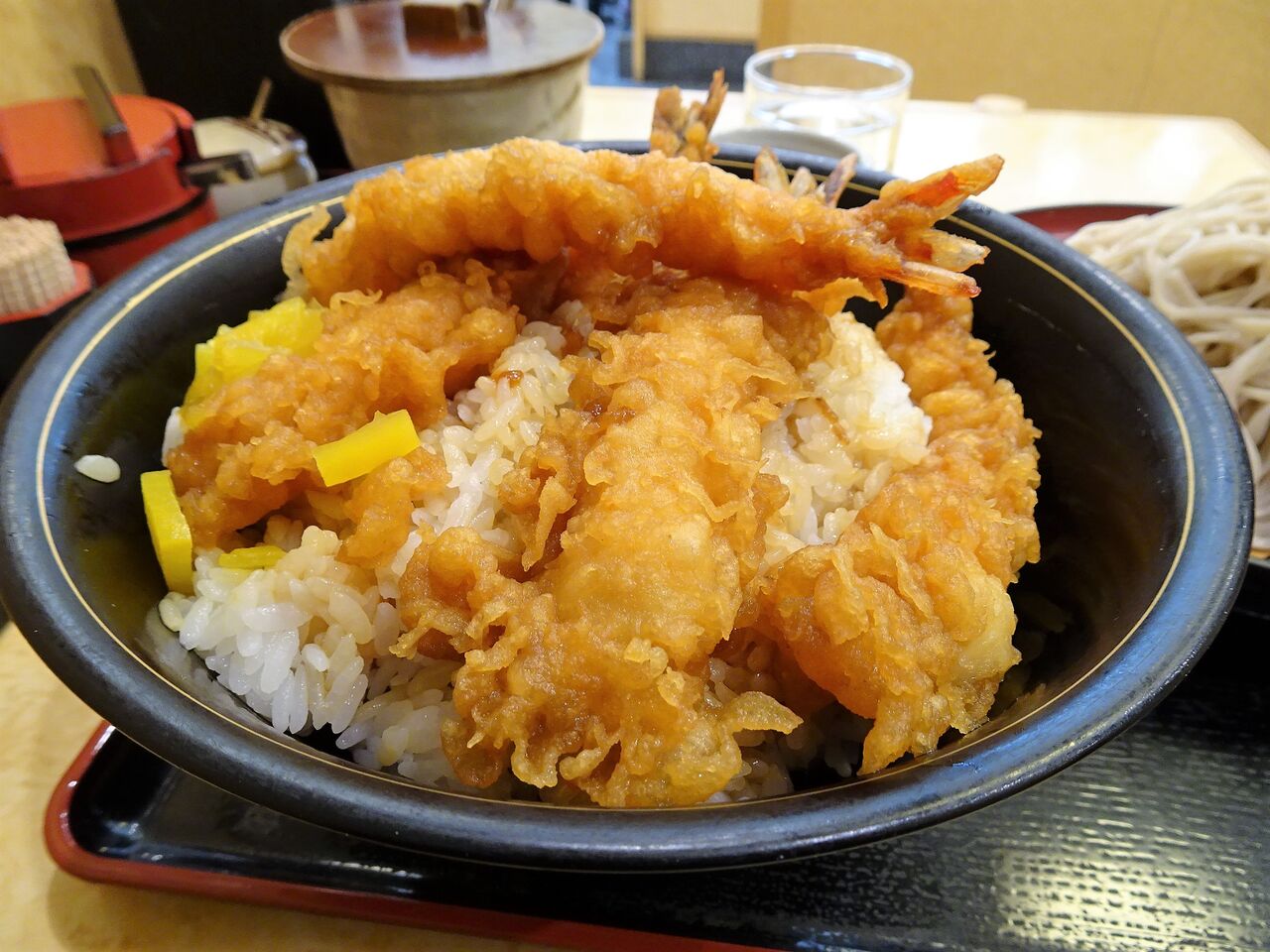神保町の 小諸そば で デカ盛り上天丼セット Gakudaiの週末はデカ盛り