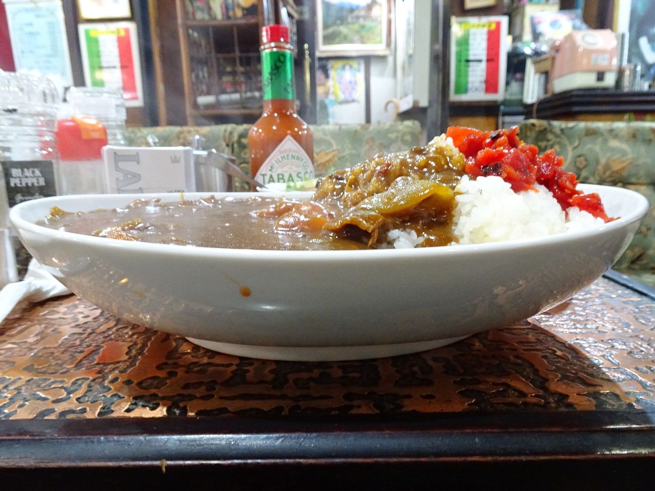 小伝馬町の アーモンド で デカ盛りカレーライス Gakudaiの週末はデカ盛り