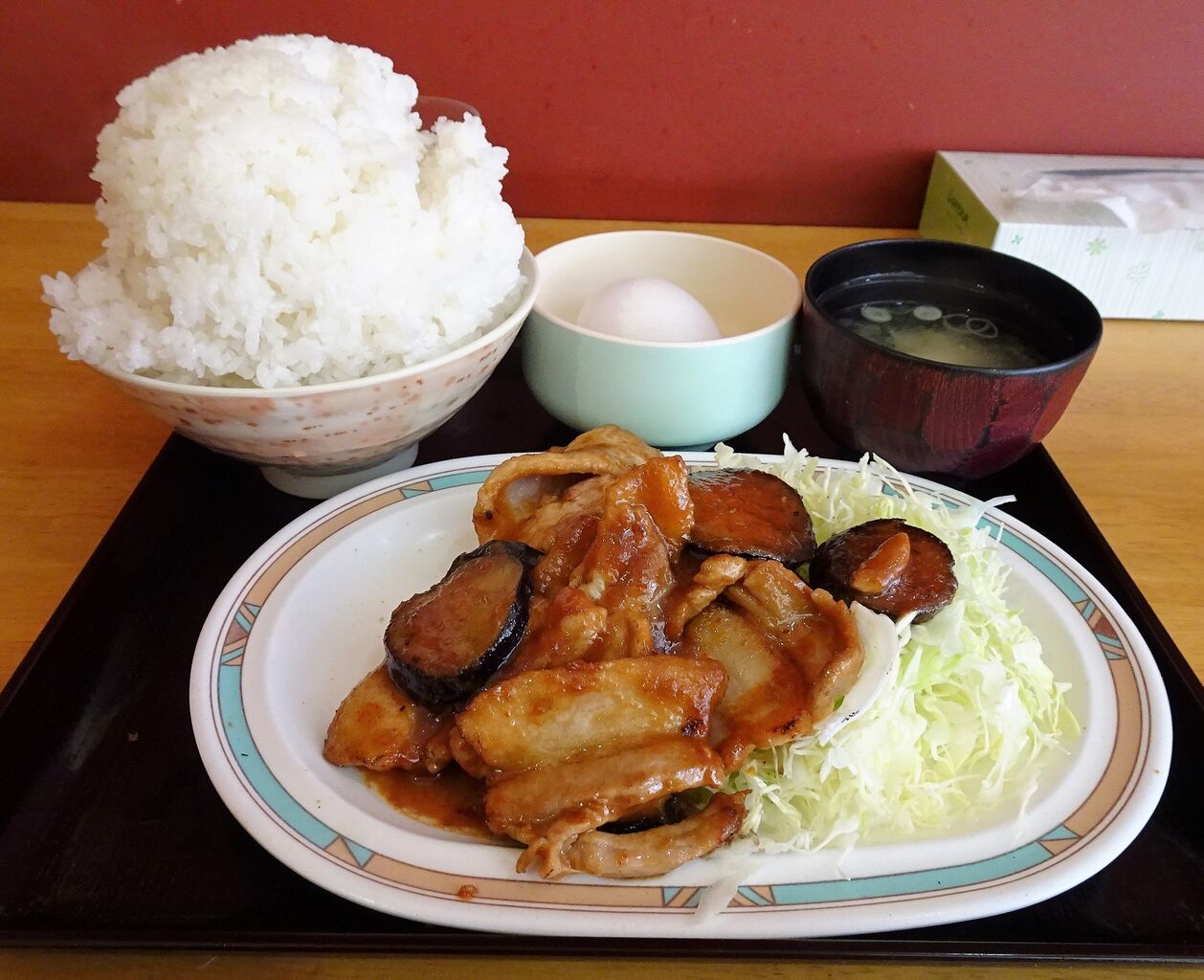 早稲田の オトボケ で デカ盛り肉ナス炒め定食 Gakudaiの週末はデカ盛り