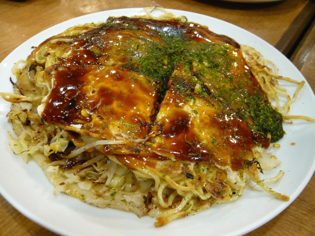 シンプルだけど旨い!・・・そば肉玉子700円