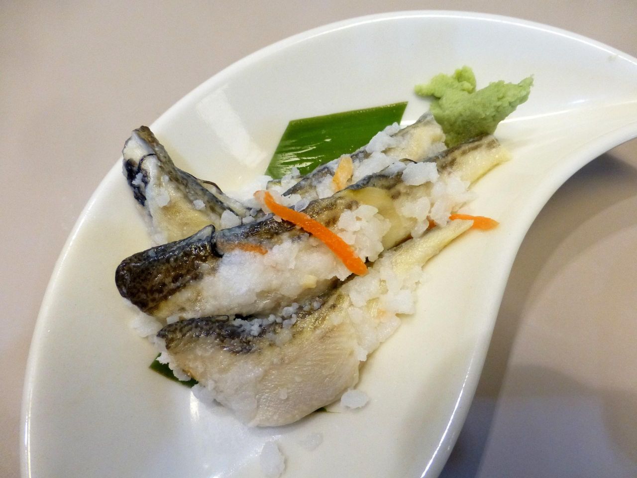ハタハタ寿司520円