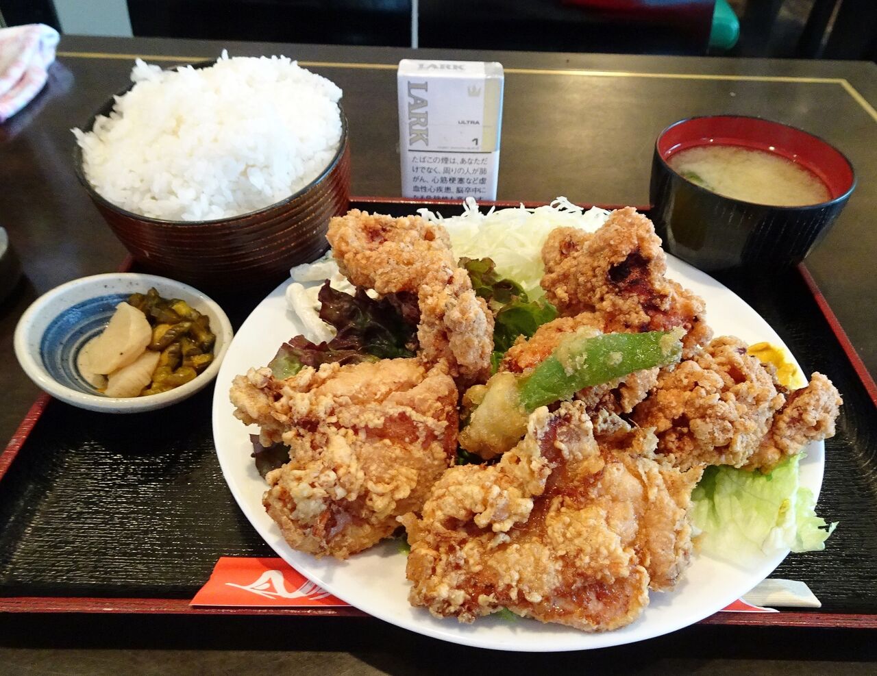□人形町の「大金」で、デカ盛り唐揚げ定食！ : gakudaiの週末はデカ盛り！