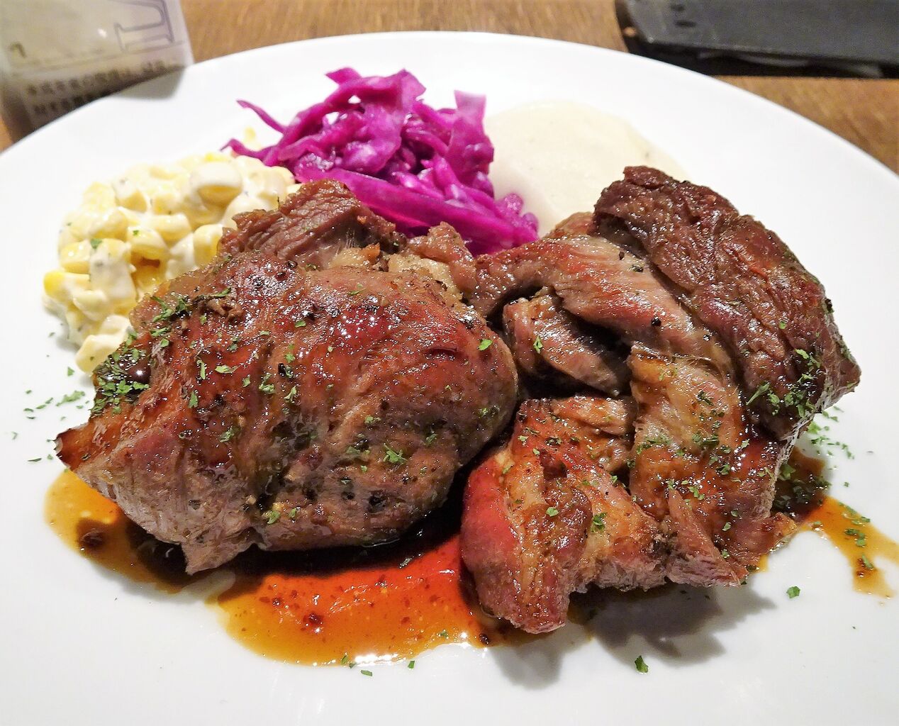 虎ノ門の 肉バル で デカ盛りラム肉ロースト Gakudaiの週末はデカ盛り