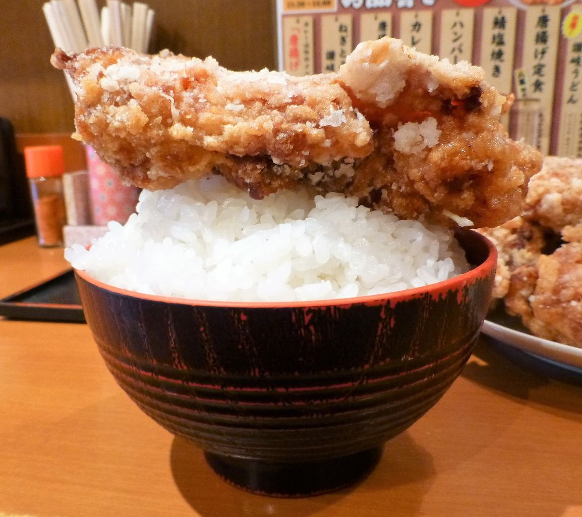 九段下の こだわりや で デカ盛り唐揚げ定食 Gakudaiの週末はデカ盛り