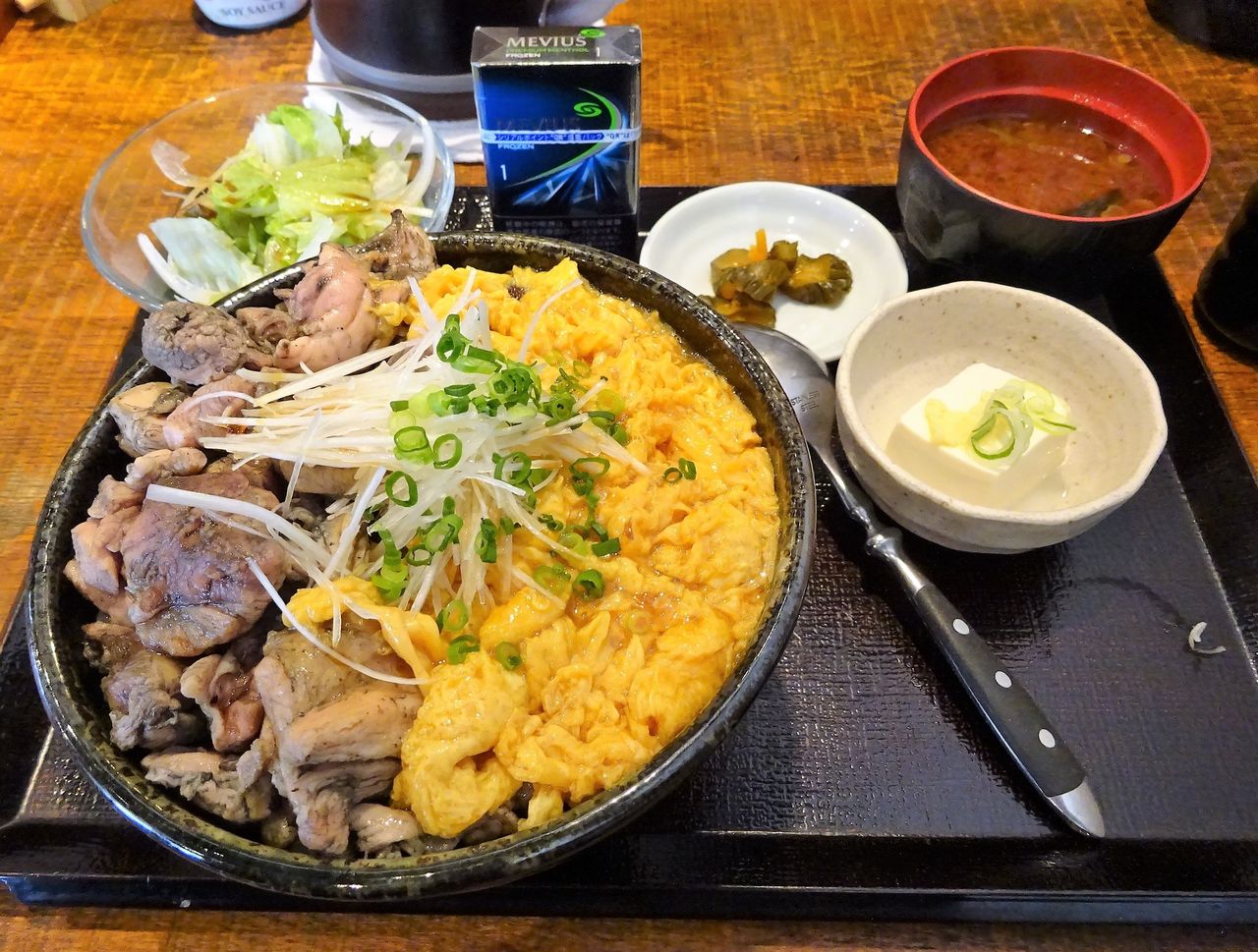 水天宮前の ぼんぼり で デカ盛り炭火焼親子丼 Gakudaiの週末はデカ盛り 水天宮前の ぼんぼり で デカ盛り炭火焼親子丼 Gakudaiの週末はデカ盛り