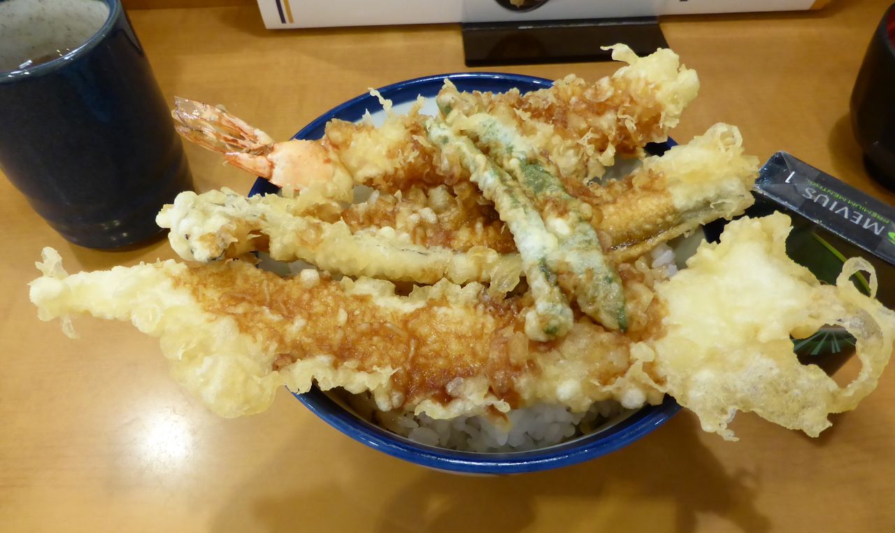 新橋の 天丼てんや で デカ盛り大海老穴子天丼 Gakudaiの週末はデカ盛り