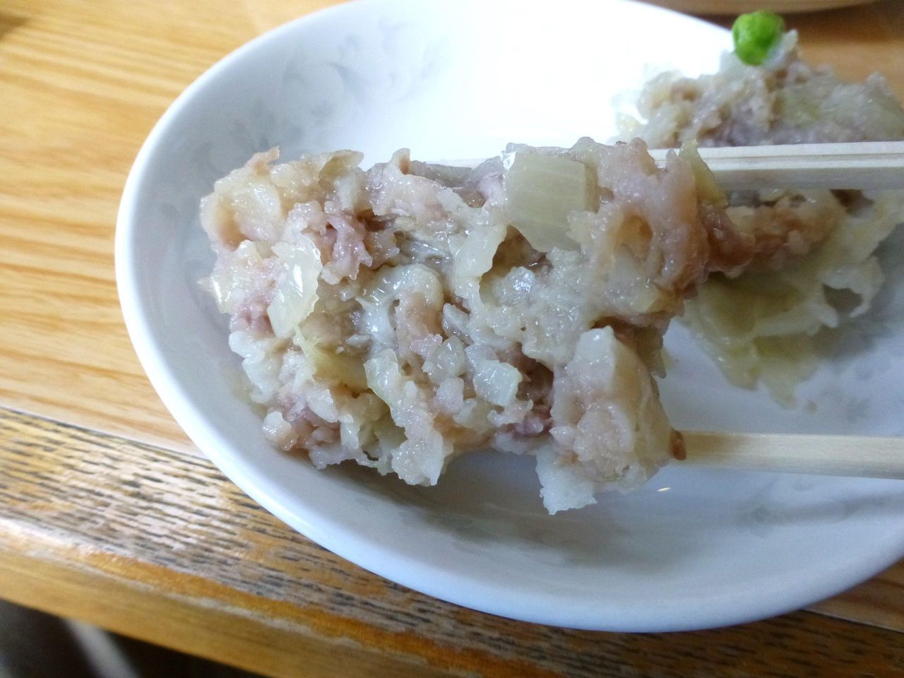 粗挽き肉を使用して、ふっくらやさしい味わい!