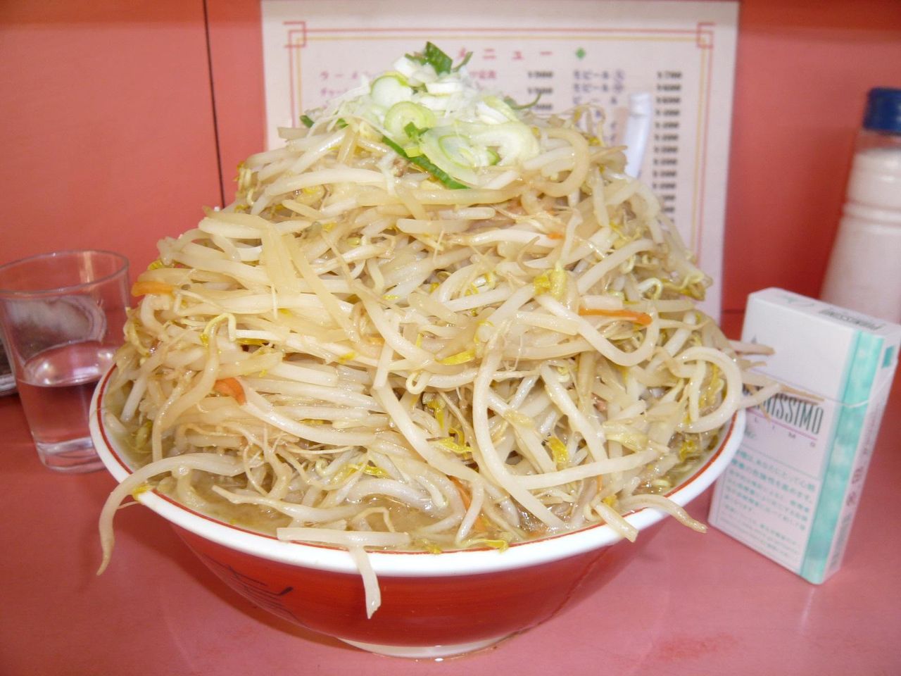 モヤシの量がハンパじゃないぞ!