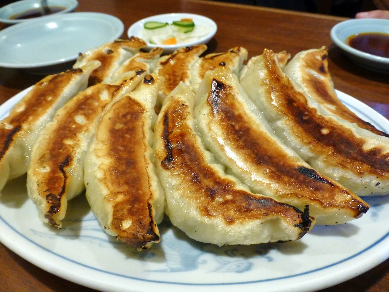 中目黒の 高伸 で 餃子とレバニラ炒め Gakudaiの週末はデカ盛り 中目黒の 高伸 で 餃子とレバニラ炒め Gakudaiの週末はデカ盛り