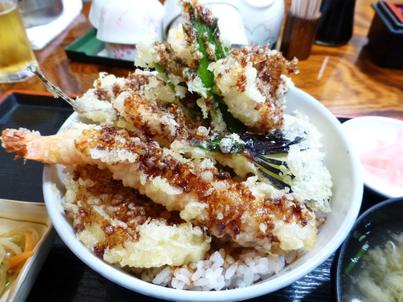 ネタは、海老、イカ、メゴチなど