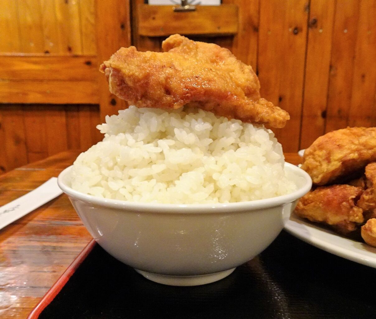 恵比寿の どんく で デカ盛り唐揚げ定食 Gakudaiの週末はデカ盛り 恵比寿の どんく で デカ盛り唐揚げ定食 Gakudaiの週末はデカ盛り