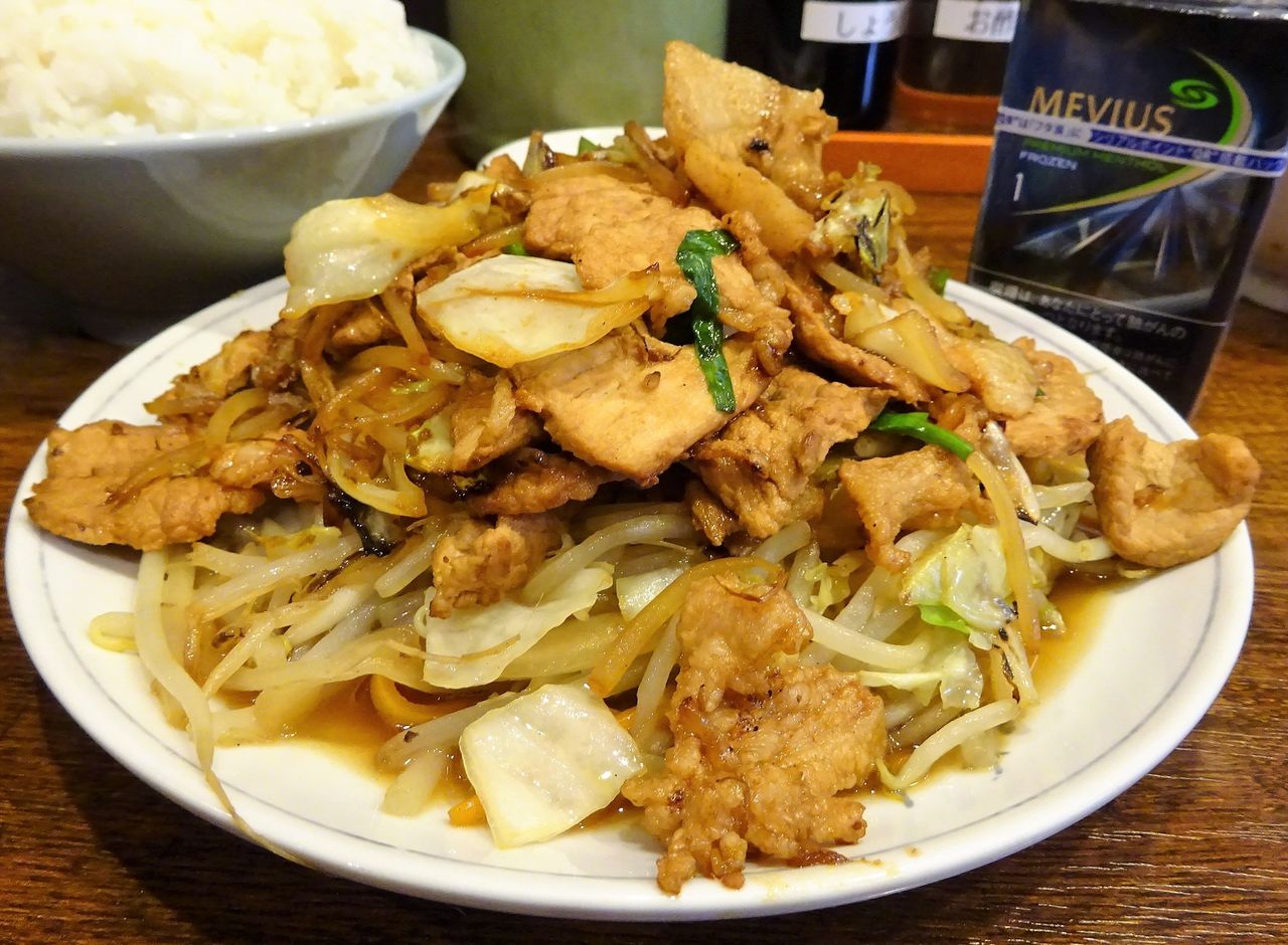 喜多見の 栄華 で デカ盛り肉野菜炒めライス Gakudaiの週末はデカ盛り