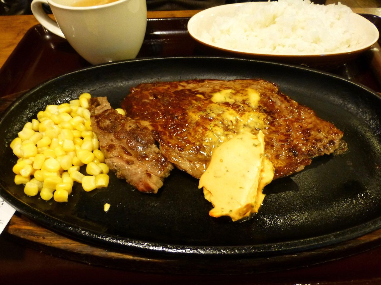 240グラムですが、思った以上にボリュームがあります!