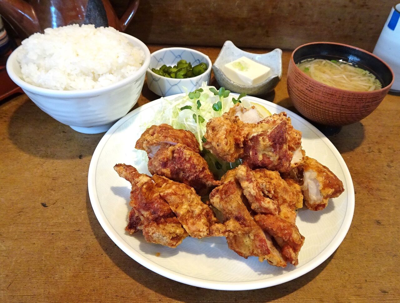 □南加瀬の「とんかつ三田」で、デカ盛り唐揚げ定食！ : gakudaiの週末