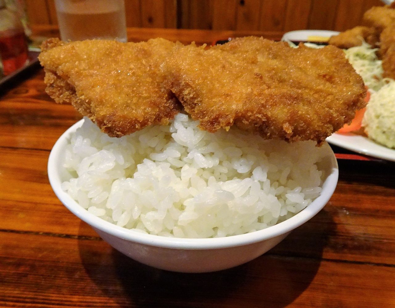 恵比寿の どんく で デカ盛りチキンカツ定食 Gakudaiの週末はデカ盛り 恵比寿の どんく で デカ盛りチキンカツ定食 Gakudaiの週末はデカ盛り