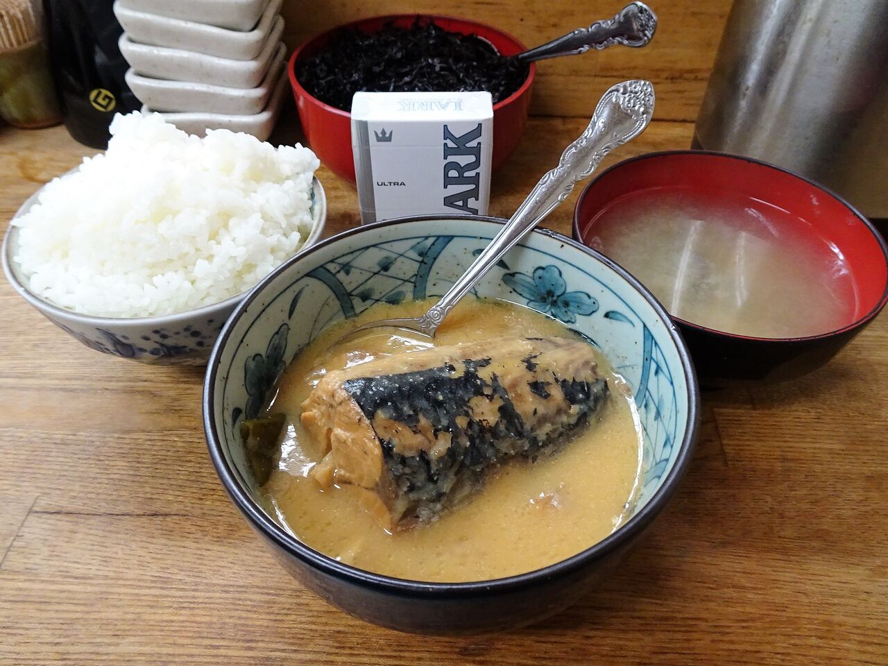 渋谷の 魚力 で デカ盛りさば味噌煮定食 Gakudaiの週末はデカ盛り 渋谷の 魚力 で デカ盛りさば味噌煮定食 Gakudaiの週末はデカ盛り