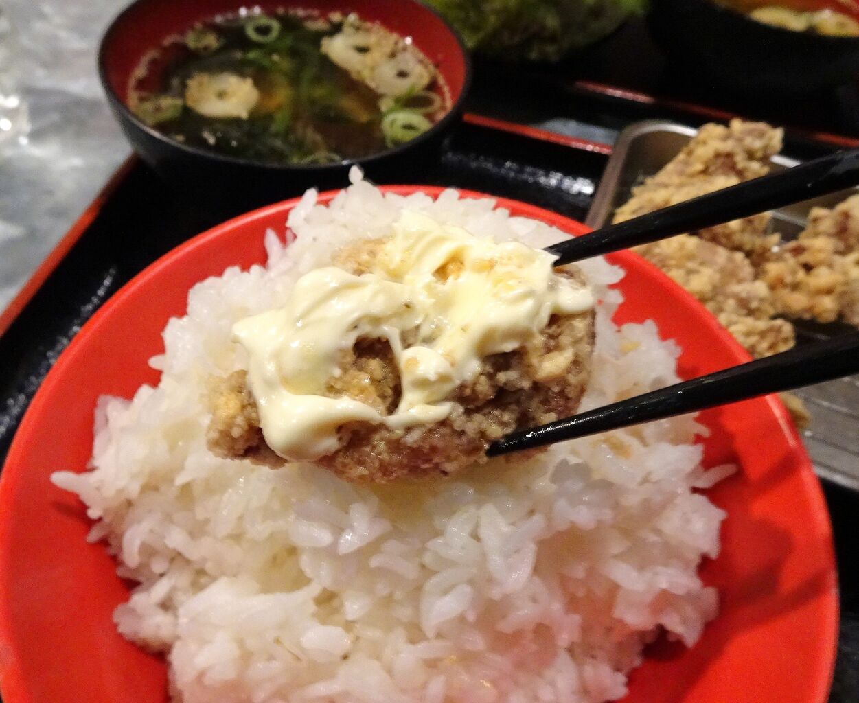 □新宿の「勝男」で、デカ盛り唐揚げ定食！ : gakudaiの週末はデカ盛り！