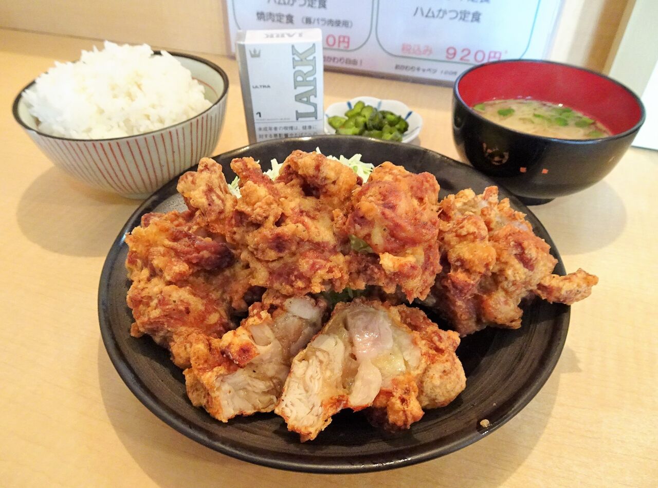 日吉の とんかつ三田 で デカ盛り唐揚げ定食 Gakudaiの週末はデカ盛り