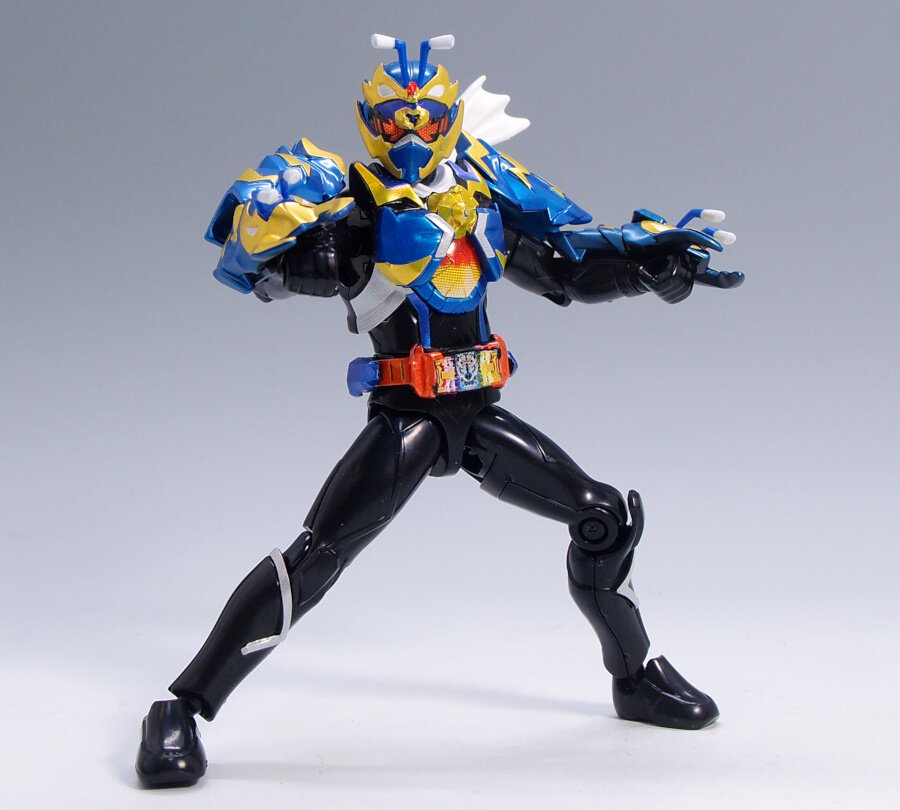 装動 仮面ライダーガッチャード→3←&装動 仮面ライダーギーツ