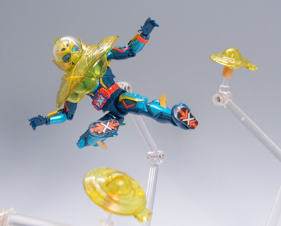 装動 仮面ライダーガッチャード→4← プレミアムエディション