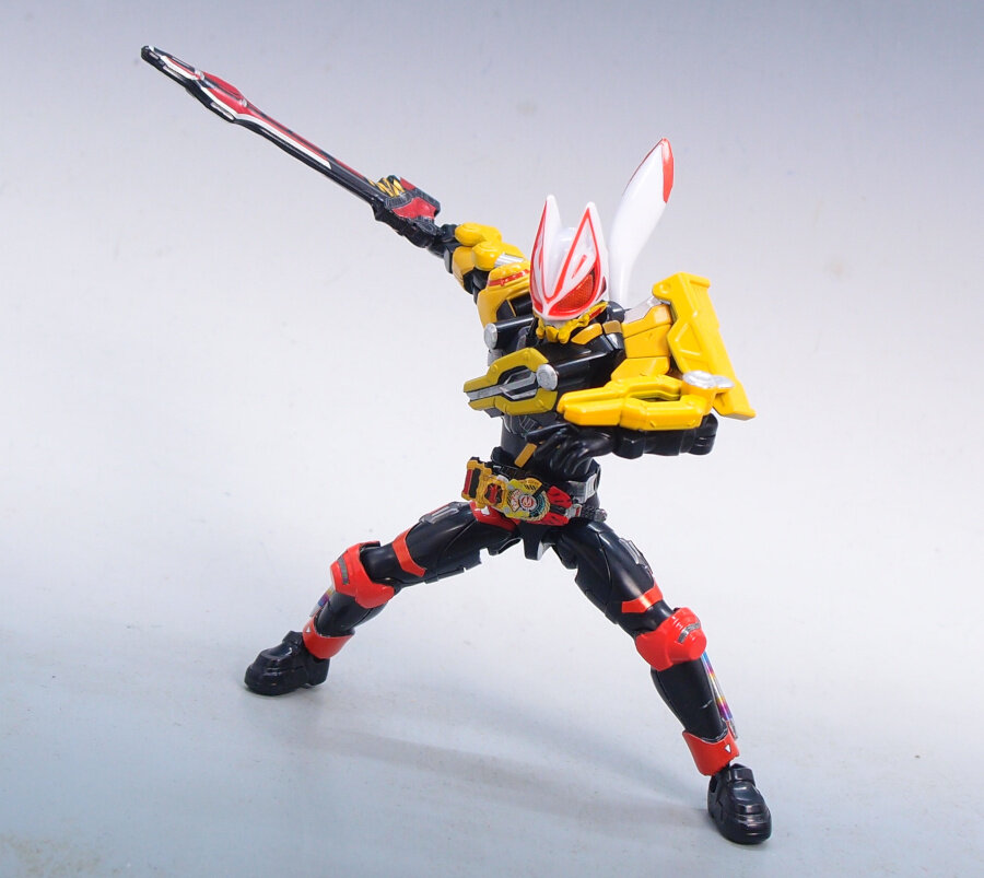 BANDAI - 装動 仮面ﾗｲﾀﾞｰｷﾞｰﾂID1・ID5 仮面ﾗｲﾀﾞｰﾘﾊﾞｲｽ by9 3/13発売「装動 仮面ライダーギーツ ID 5 Feat.リバイス」が