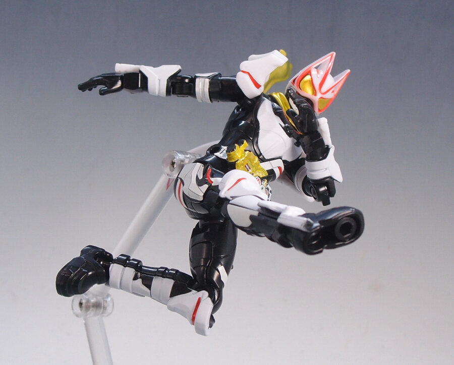 装動 仮面ライダーギーツ ID 3（1） : G-01格納庫2（仮）