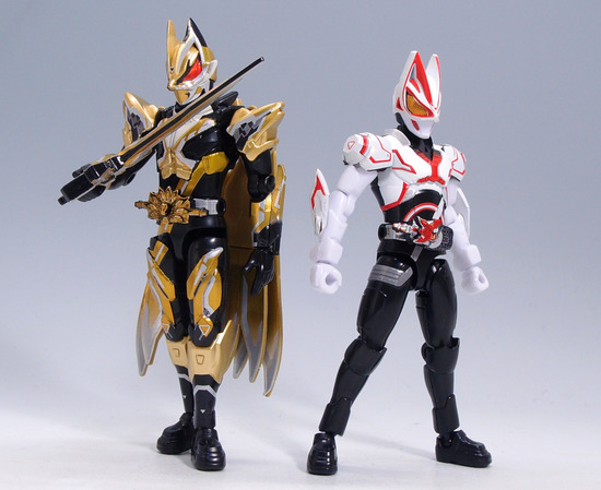 BANDAI - 装動 仮面ライダーガッチャード→6←Feat.装動 仮面ライダーギーツ 装動 仮面ライダーガッチャード→6←Feat.装動 仮面