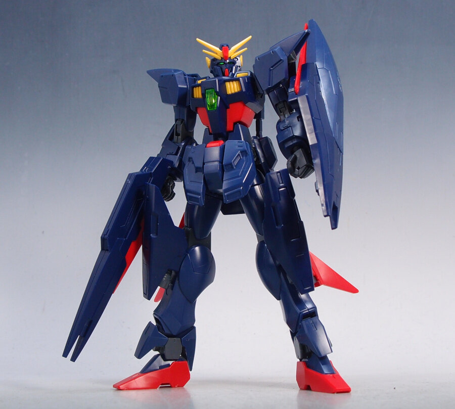 HGガンダムシャイニングブレイク塗装済み完成品 HGBD 1/144 ガンダムシャイニングブレイク｜バンダイ ホビーサイト
