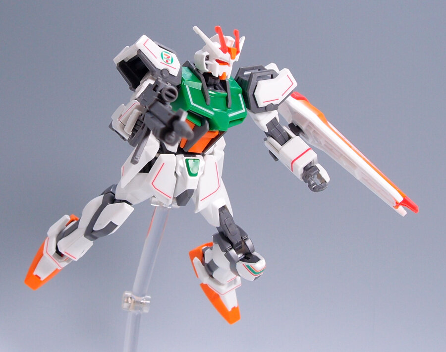 EG ストライクガンダム、νガンダム[セブン‐イレブン限定カラー