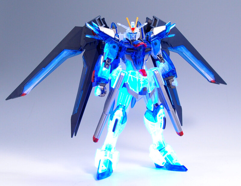 劇場版公開記念パッケージ HG 1/144 ライジングフリーダム 劇場版公開記念パッケージ HG 1/144 ライジングフリーダム