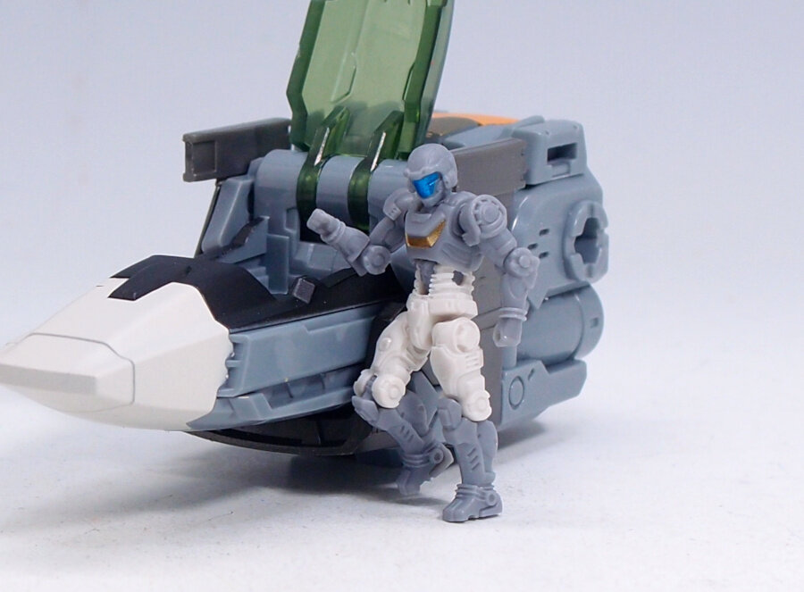 ダイアクロン タクティカルムーバー ホルスヴァーサルター〈Fスラスト