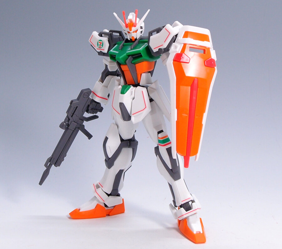 EG ストライクガンダム、νガンダム[セブン‐イレブン限定カラー
