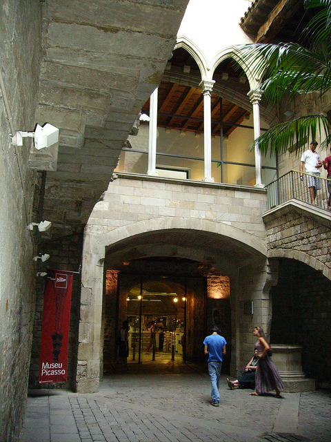 800px-Museu_Picasso_Barcelona wiki