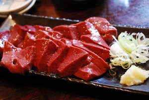 レバ刺し
