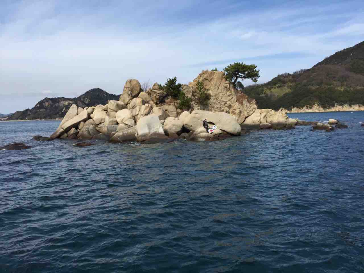 TAKAAKI's FISHING BLOG ~高梁から瀬戸内を制す~
3/1 笠岡沖 白石島 乳石(ヘララ鼻)
コメント