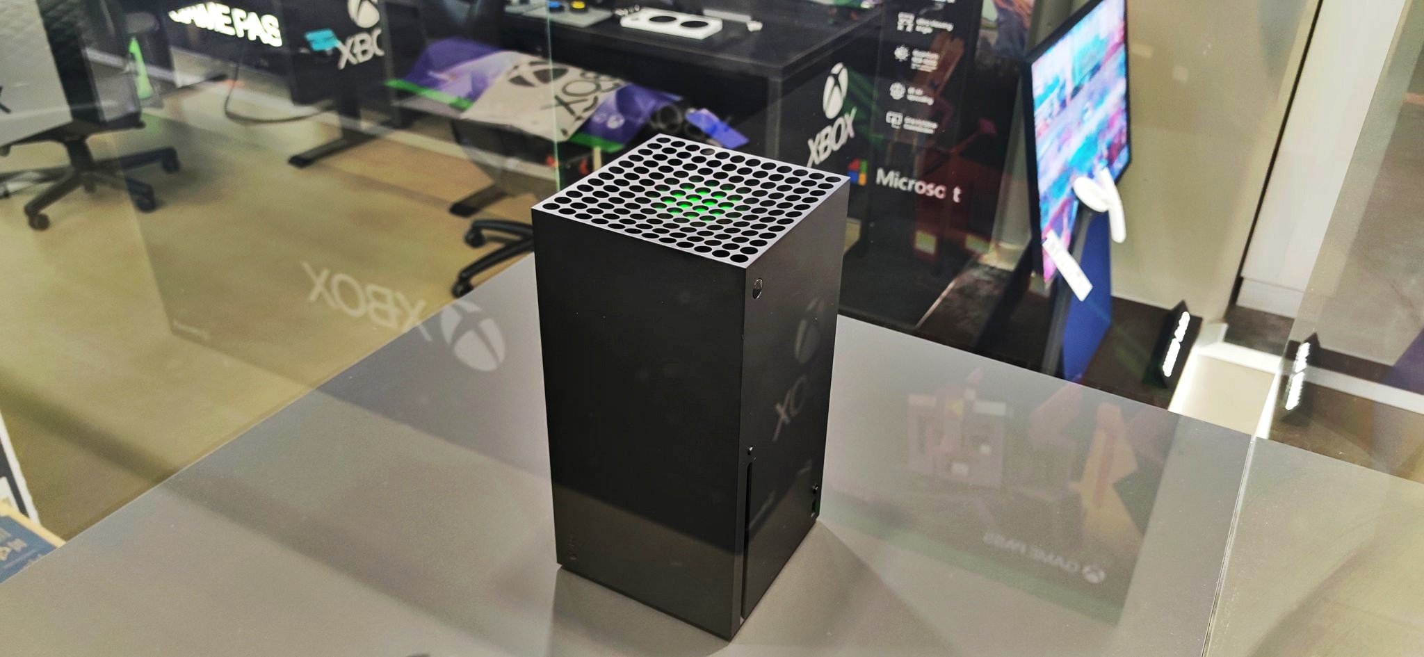 Xbox Series X」ドイツのイベントで本体が展示されたことが判明 