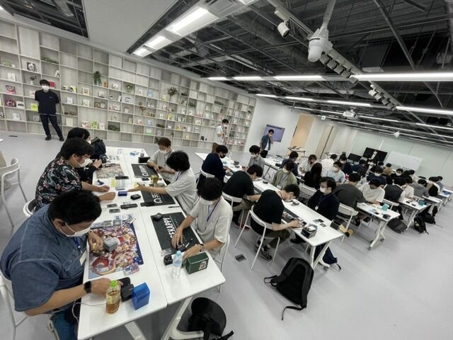 【進化】お前らがバカにする「カードゲーマー」最近はイケメンだらけwww